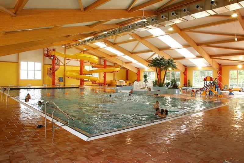 Sporthotel Neuruppin - Apartmenthaus Mit Ferienwohnungen מראה חיצוני תמונה