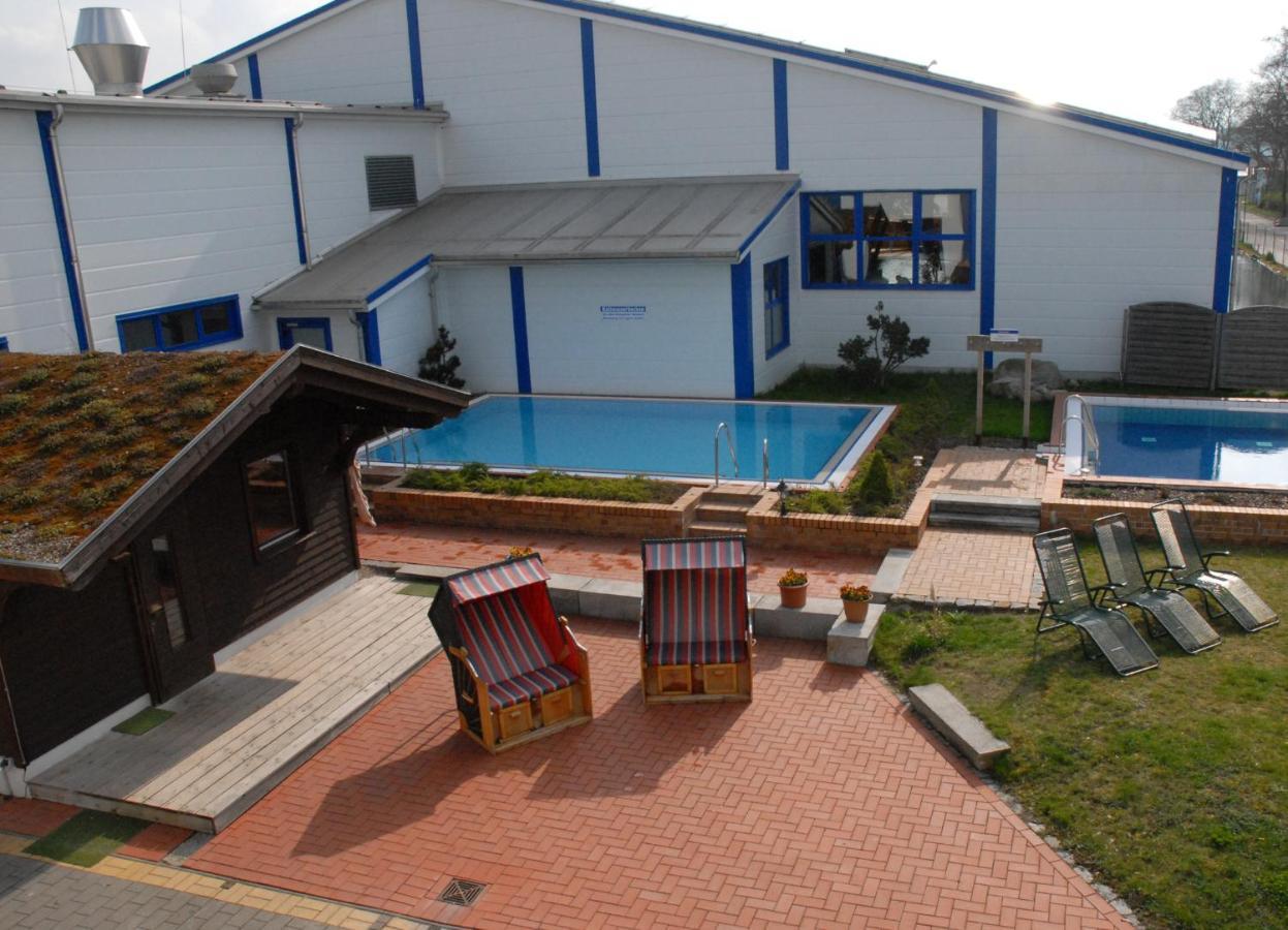 Sporthotel Neuruppin - Apartmenthaus Mit Ferienwohnungen מראה חיצוני תמונה