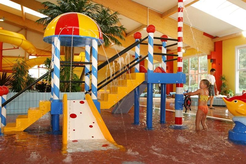 Sporthotel Neuruppin - Apartmenthaus Mit Ferienwohnungen מראה חיצוני תמונה