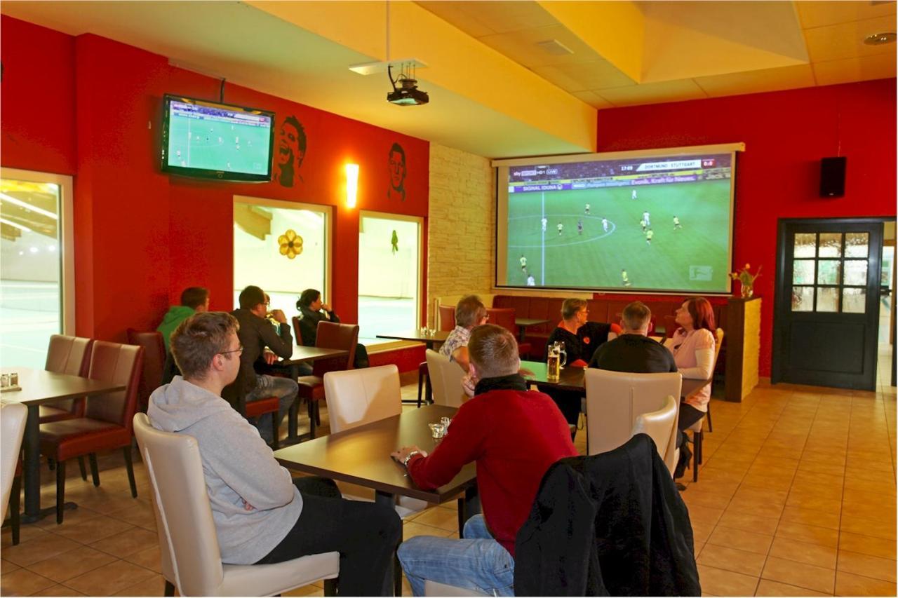 Sporthotel Neuruppin - Apartmenthaus Mit Ferienwohnungen מראה חיצוני תמונה