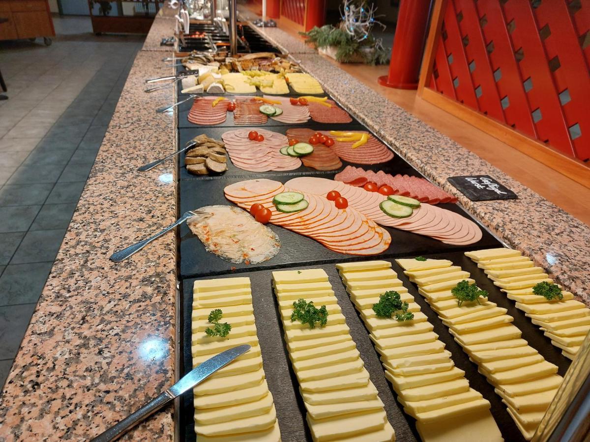 Sporthotel Neuruppin - Apartmenthaus Mit Ferienwohnungen מראה חיצוני תמונה